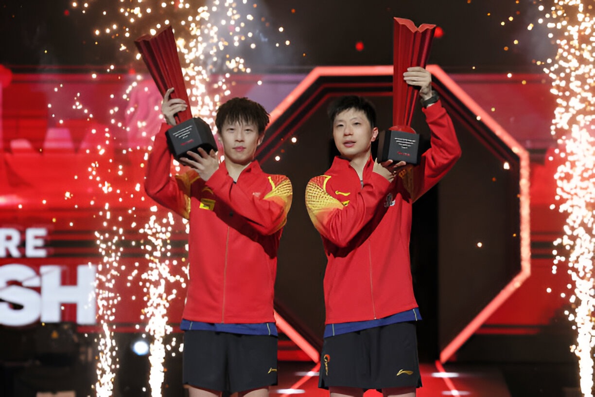 فراتر از یک قهرمان: کاپیتان لونگ