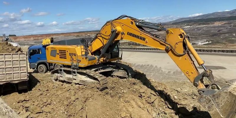 لوازم یدکی بیل مکانیکی