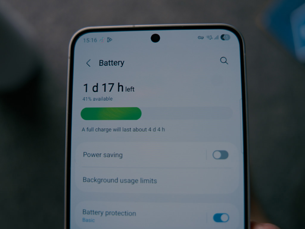 ماندگاری باتری گوشی Galaxy S25 FE