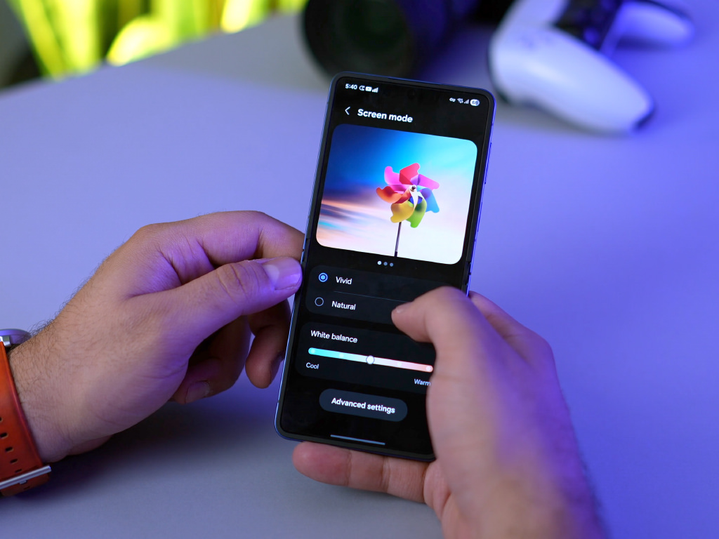 تنظیمات نمایشگر گوشی گلکسی زد فللیپ ۷