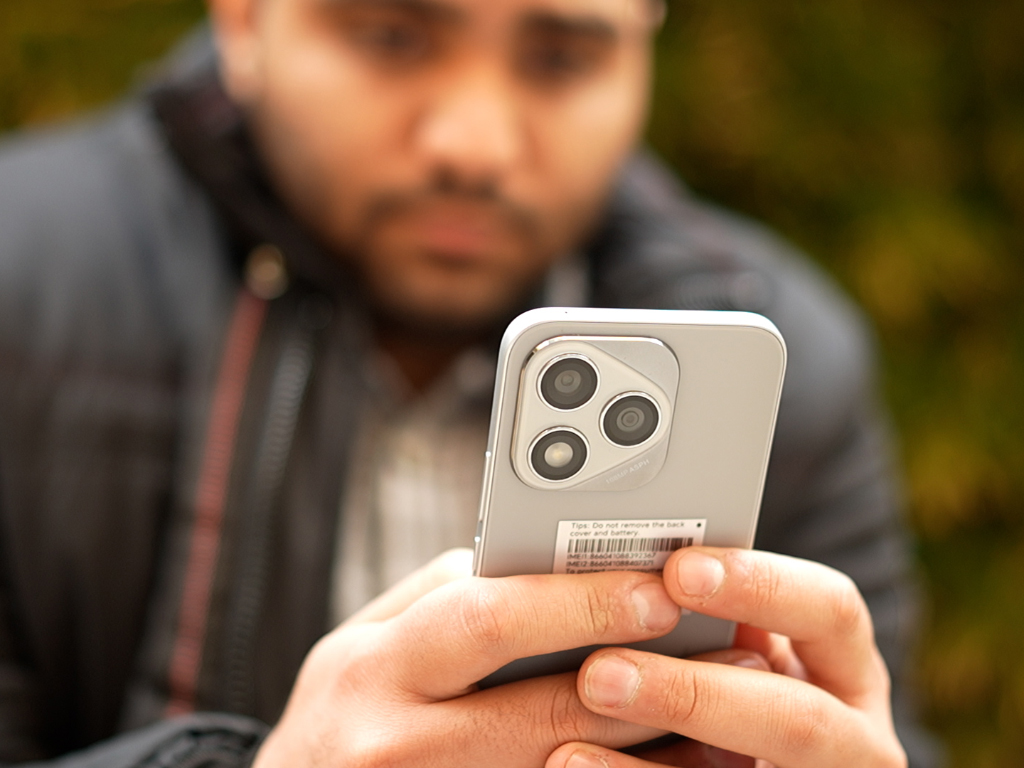 طراحی گوشی آنر ۴۰۰ لایت