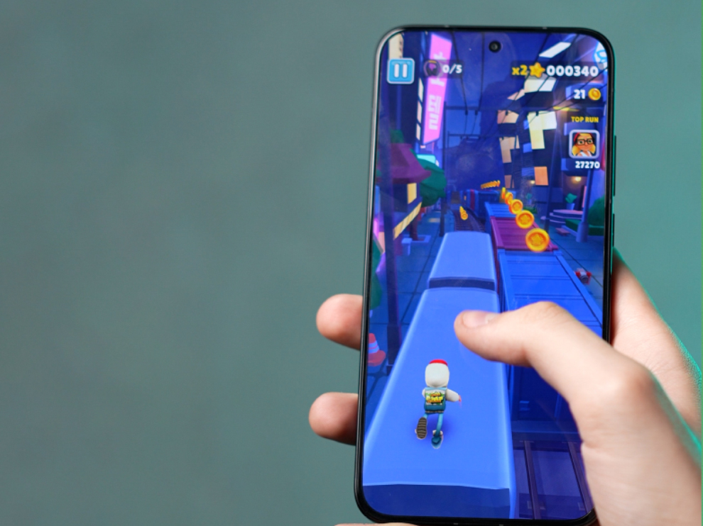 تست گیمینگ پوکو اف ۷