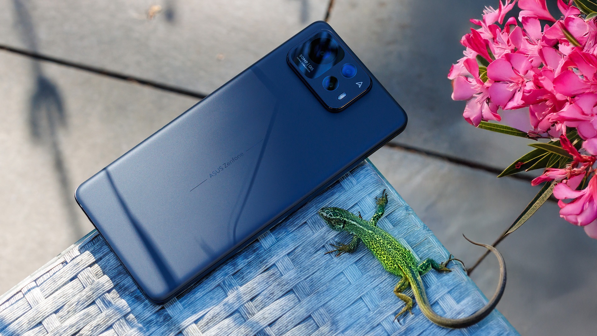 ایسوس ذنفون ۱۲ اولترا