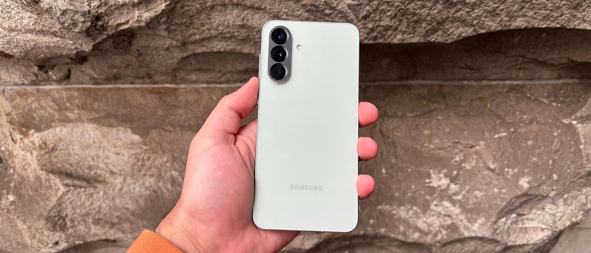 گلکسی A56 سامسونگ