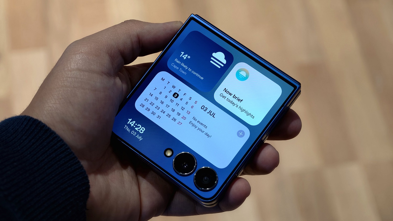 گلکسی زد فلیپ ۷