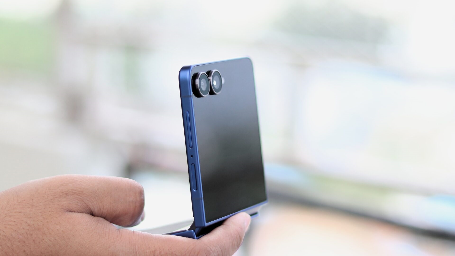 گلکسی زد فلیپ ۷