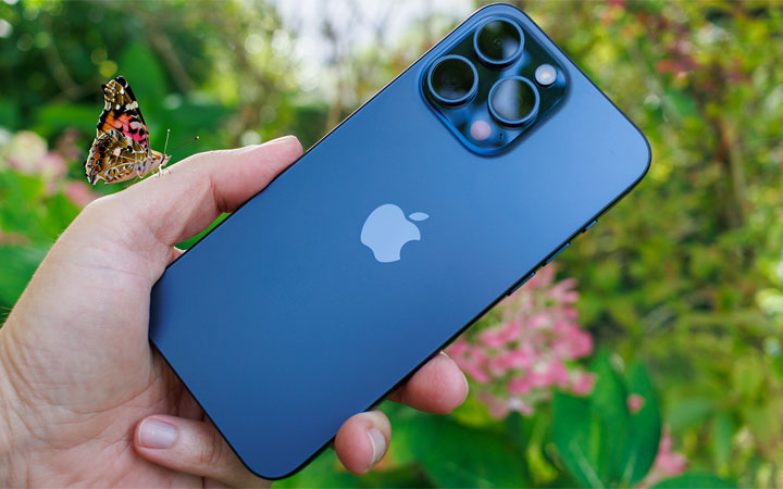 iPhone 17
