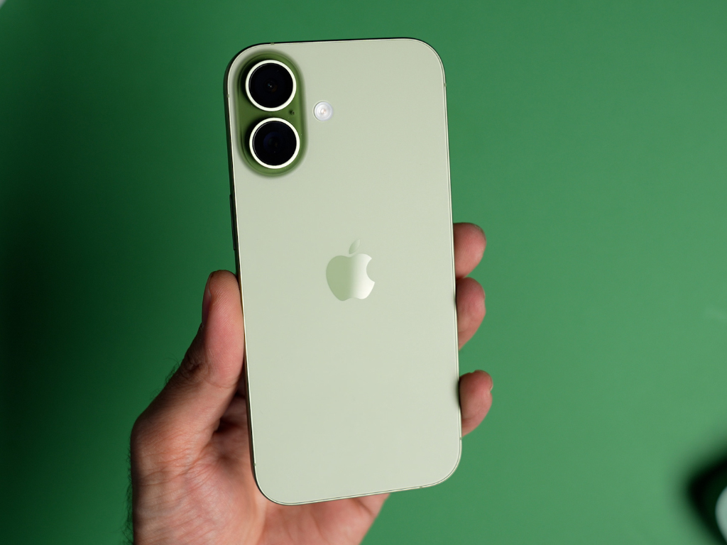 طراحی پنل پشتی گوشی آیفون ۱۷