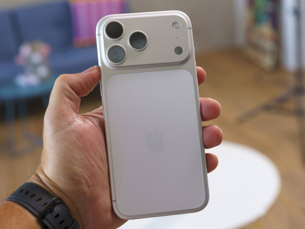 خرید گوشی آیفون ۱۷ پرومکس