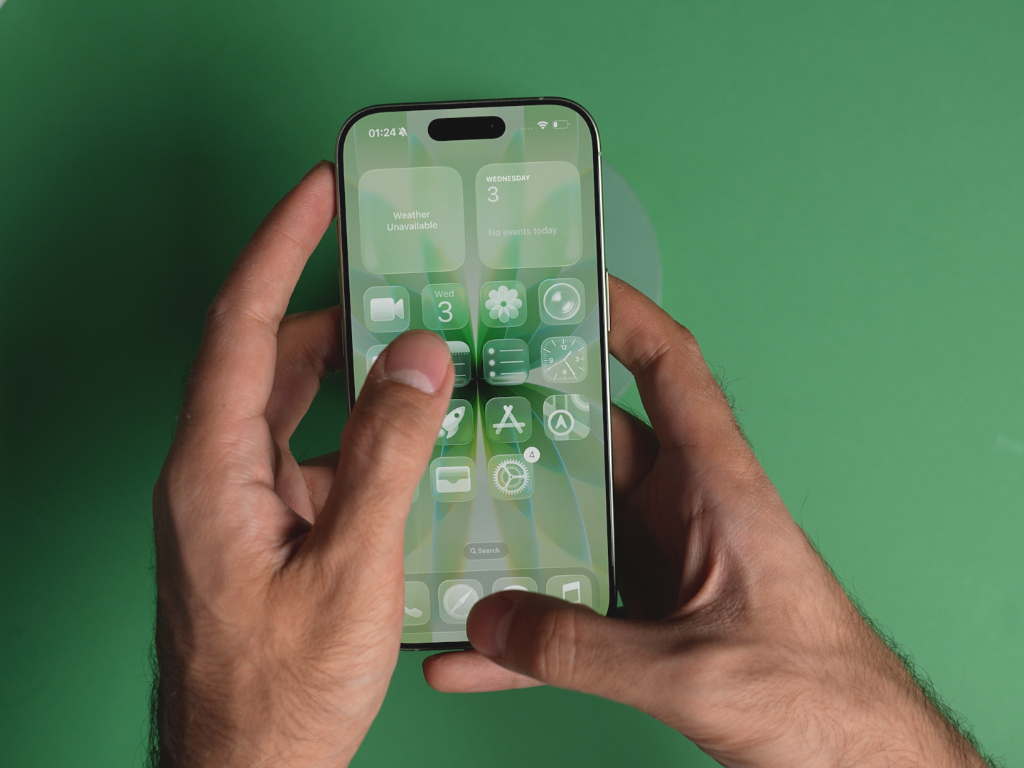 رابط&zwnj;کاربری آیفون 17