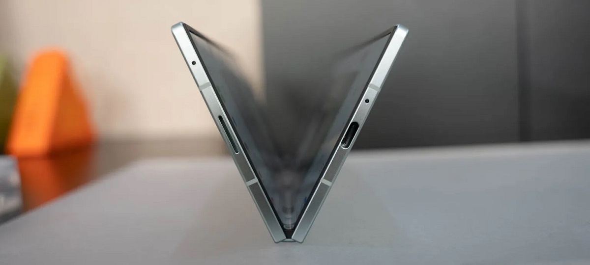 لولای گلکسی زد فولد ۷