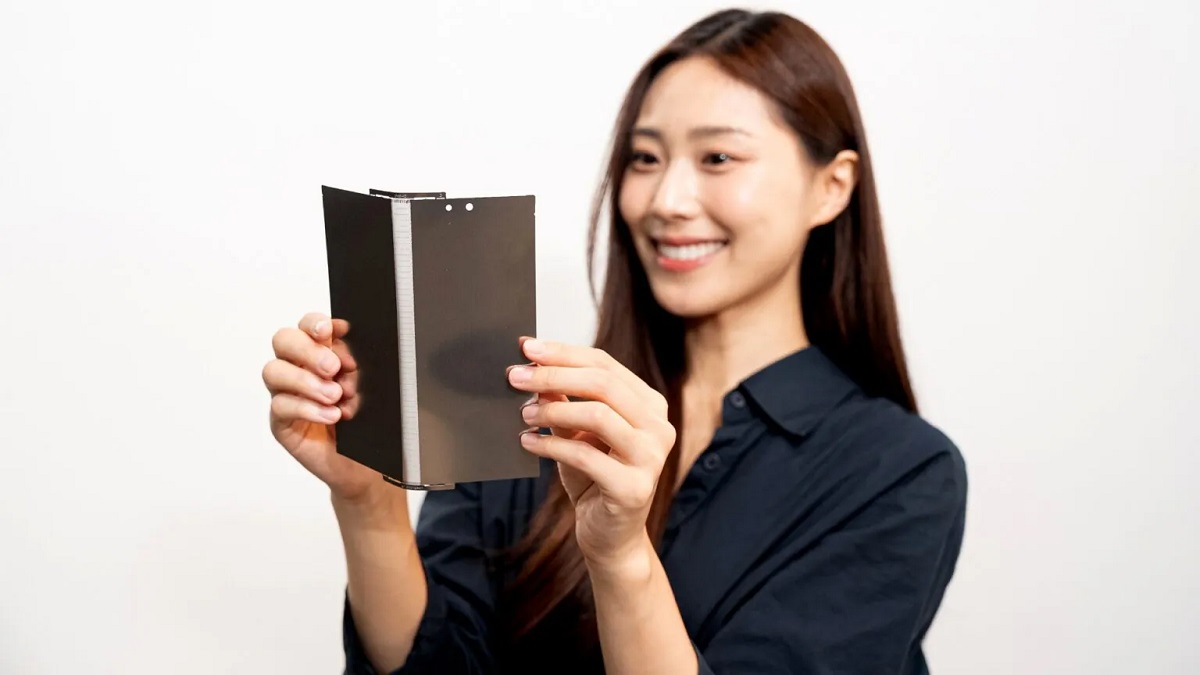 نمایشگر داخلی گلکسی زد فولد ۷