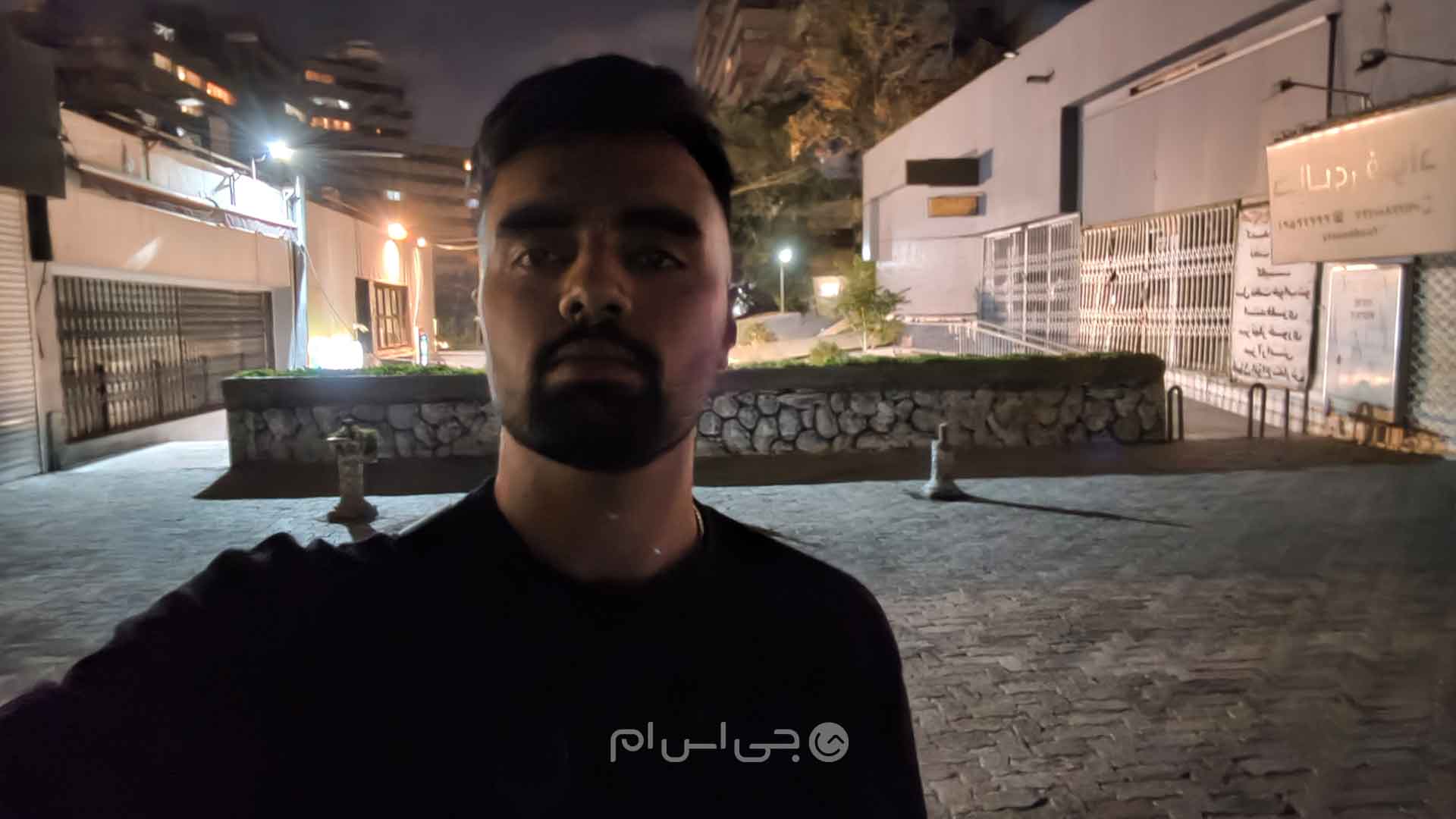 نمونه تصویر شب دوربین سلفی پوکو ایکس ۷ پرو