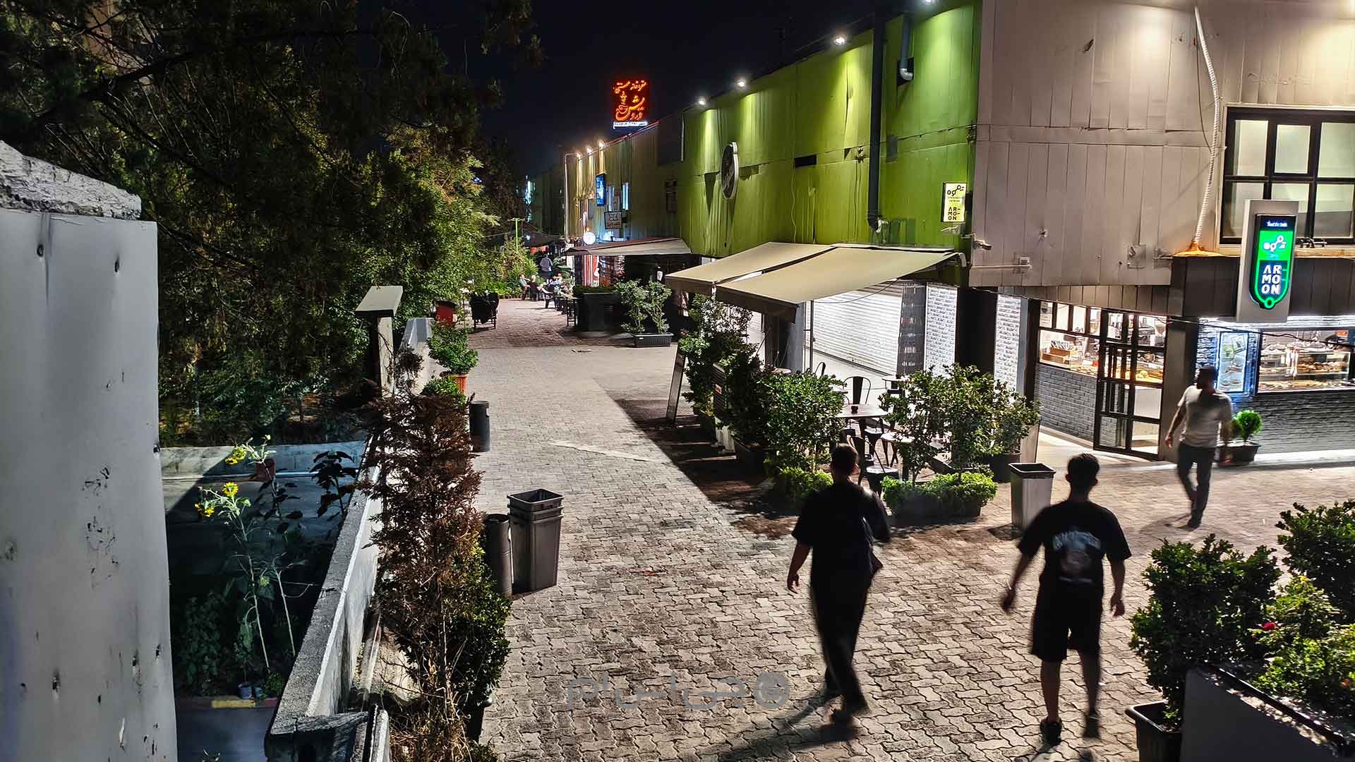 نمونه تصویر شب ۱ دوربین اصلی پوکو ایکس ۷ پرو