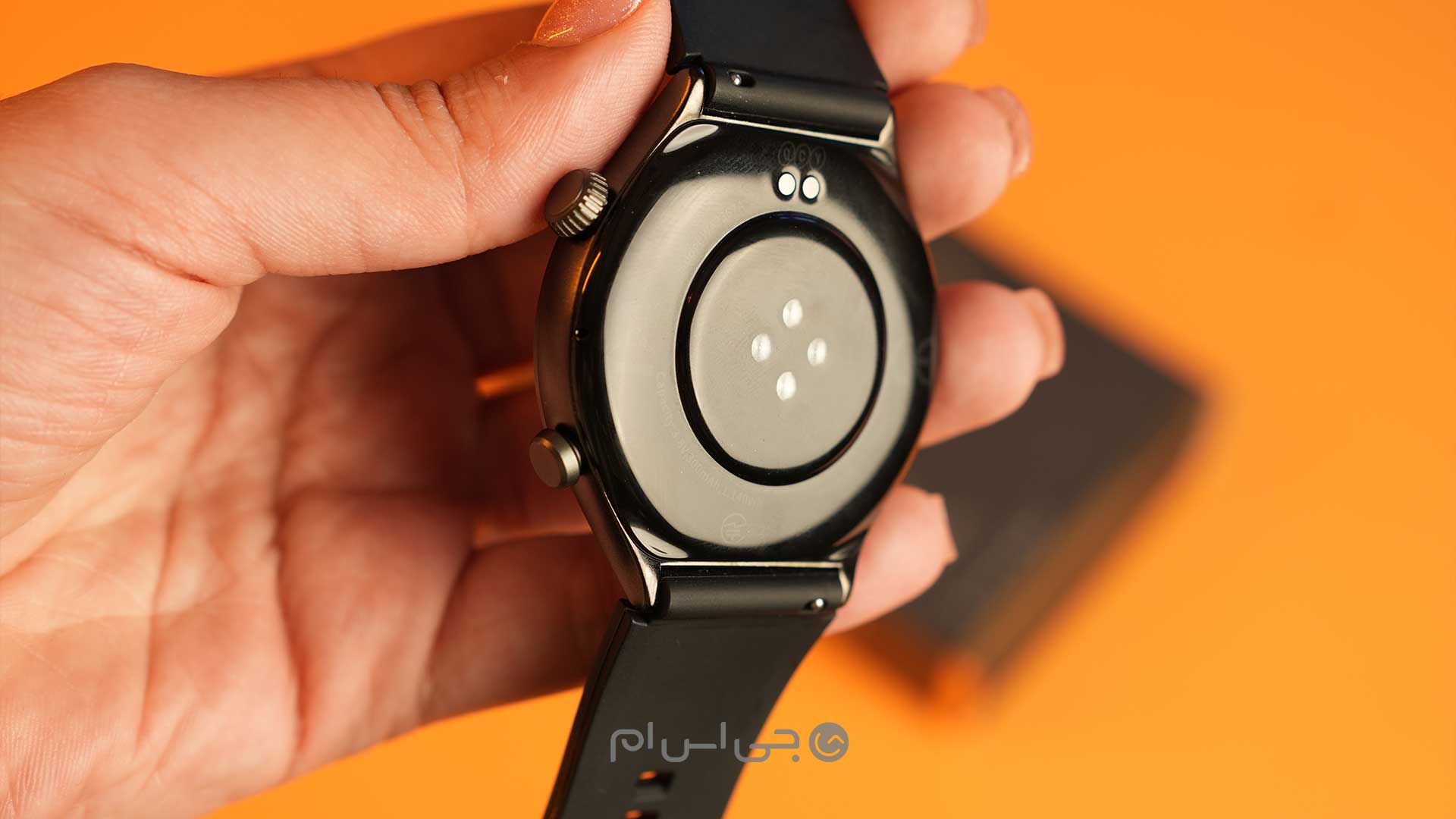 قاب پشتی کیو&zwnj;سی&zwnj;وای اوربان جی&zwnj;تی