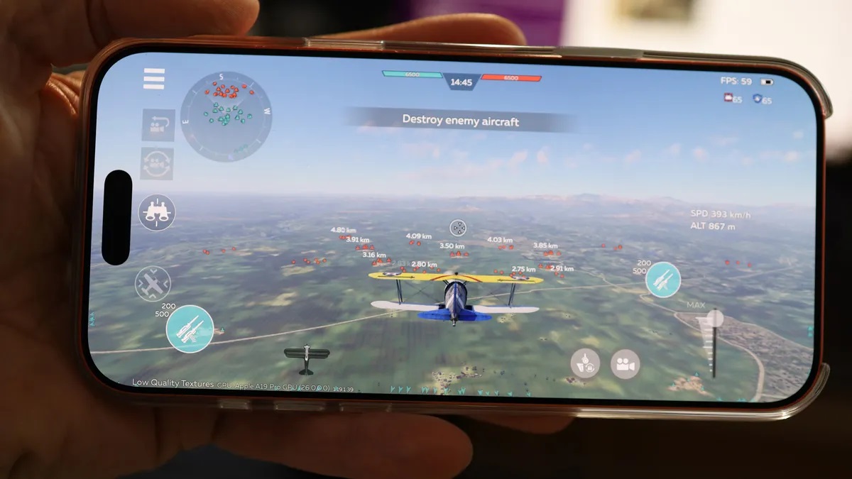 رم آیفون ۱۷