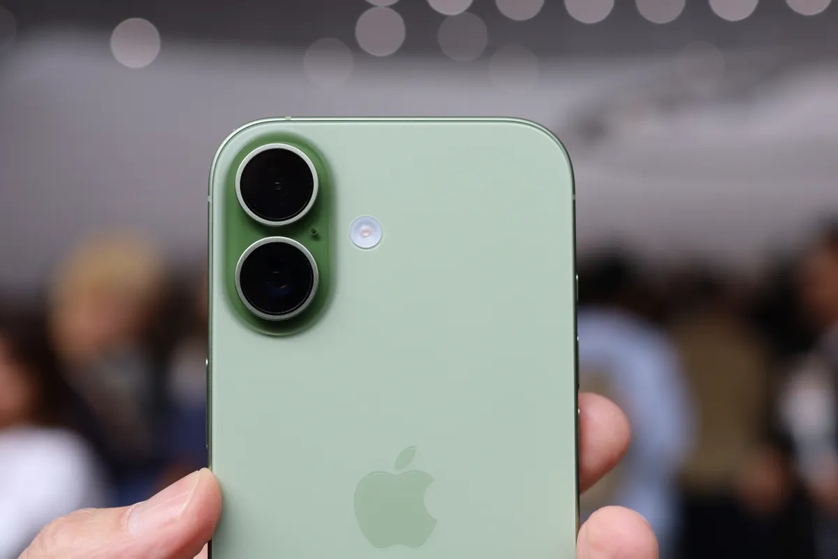 سیستم دوربین آیفون ۱۷