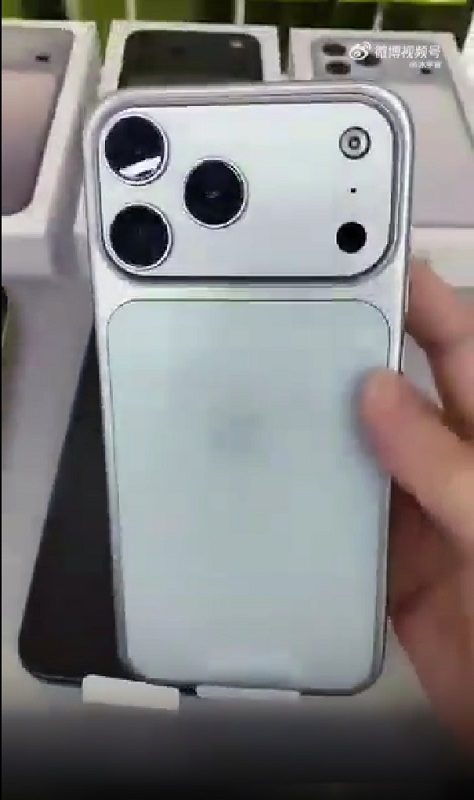 تصویر واقعی آیفون ۱۷ پرو مکس.jpg