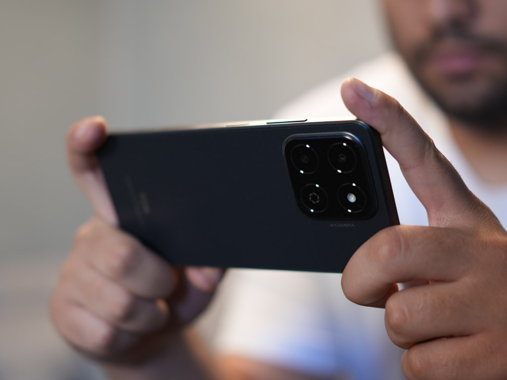 نقد و بررسی گوشی موبایل tch one lite