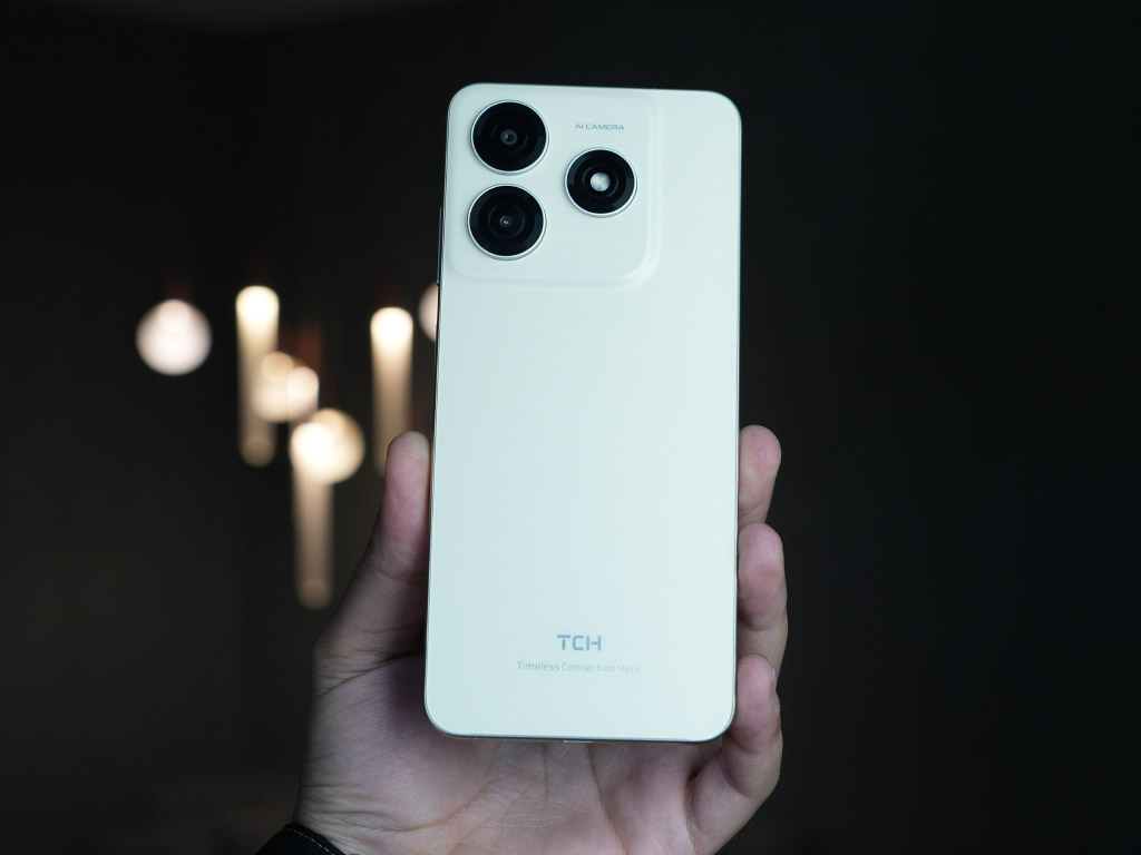 نقد و بررسی گوشی TCH One