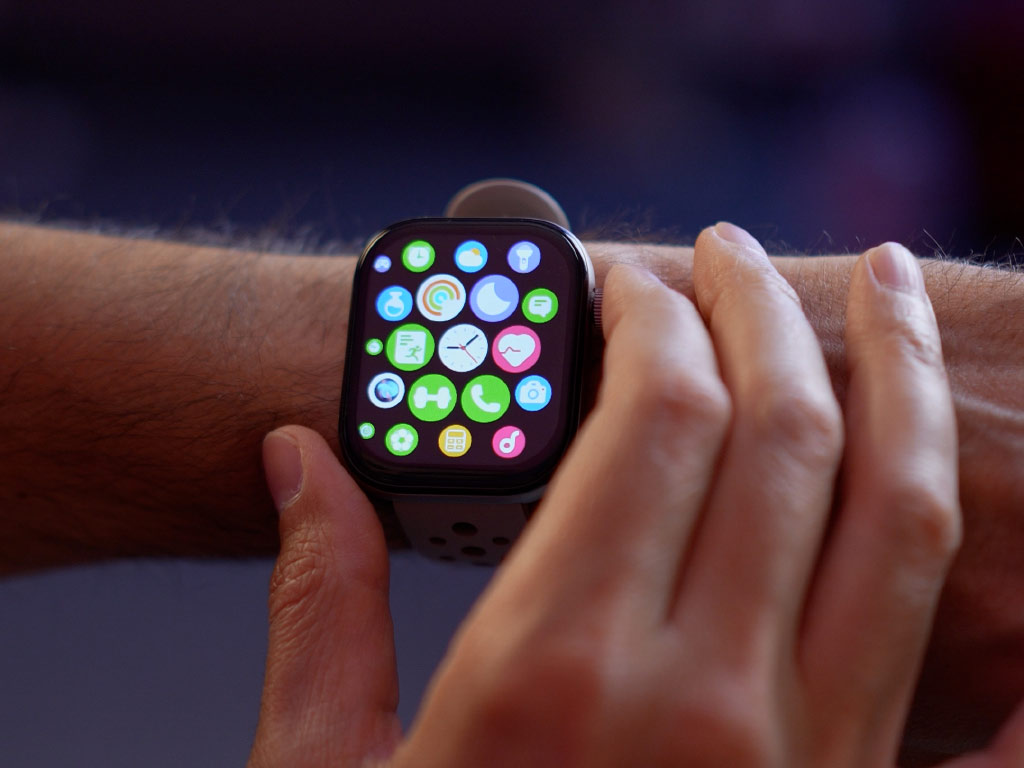 رابط کاربری اینفینیکس XWatch H4