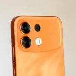 نمای روبرو و حاشیه‌های نمایشگر ۱۴۴ هرتزی ۶.۷۸ اینچی Oppo F35 Pro